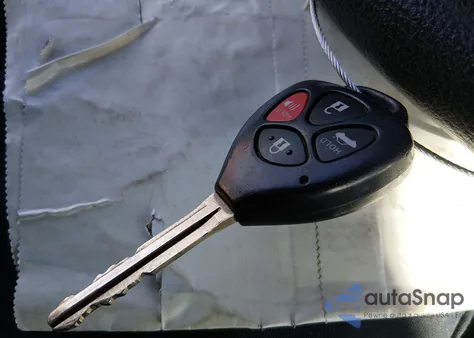 2013 Toyota Corolla Le z USA, uszkodzony, nr VIN 2T1BU4EEXDC960415